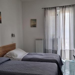 Camera con letto queen size